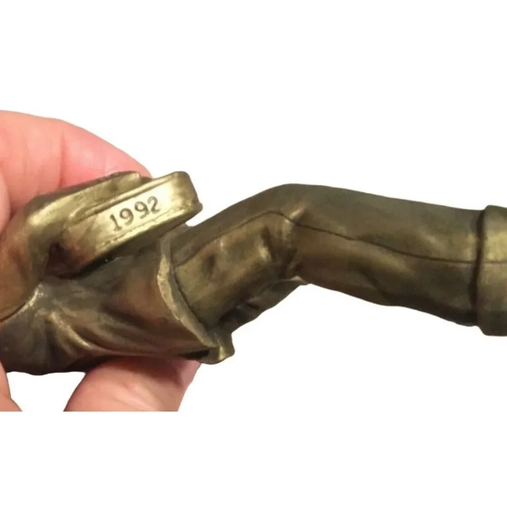 Hallmark Gold Crown Exclusive Elvis Presley 1992 Keepsake Guitar Ornament Collec - Picture 7 of 9